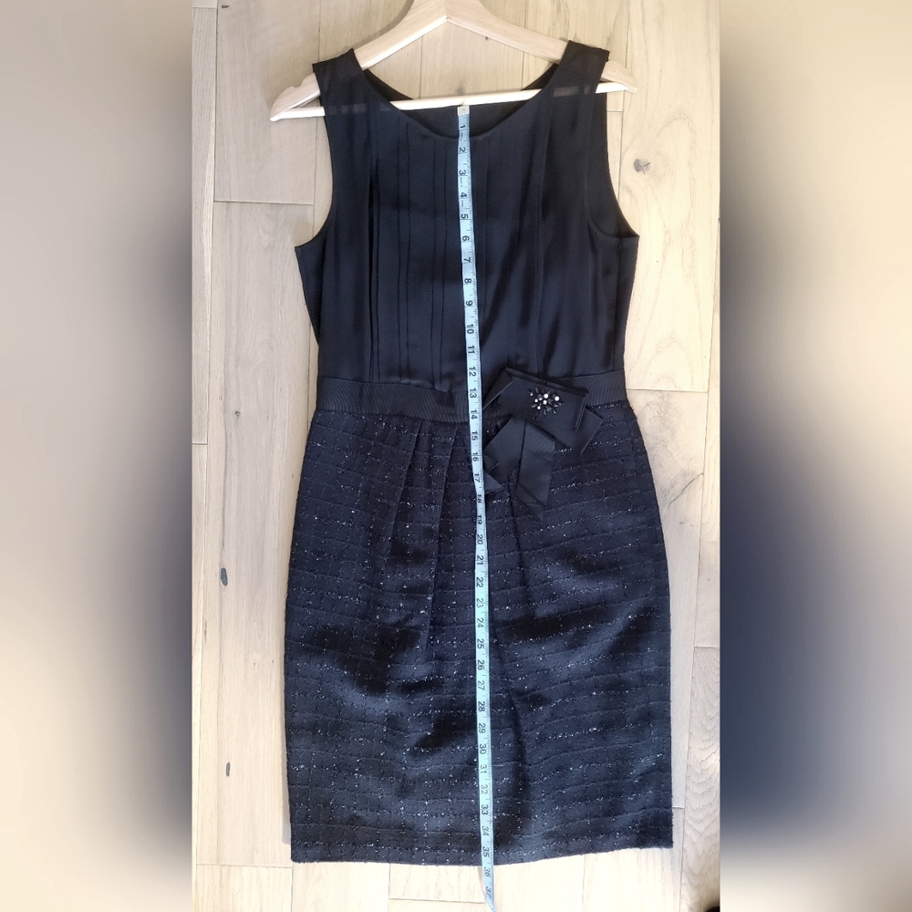 Size 8 Black Sleeveless Cocktail Holiday Dress with Tweed Skirt